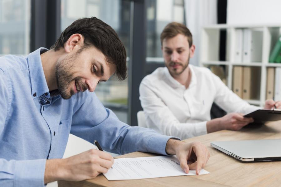 How to Turn Meeting Discussions into Clear Written Documents